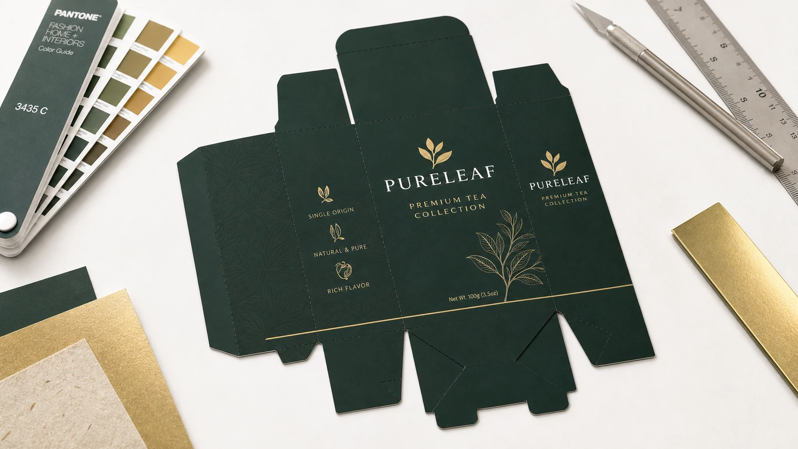 Comprador de embalajes revisando aplicaciones de cajas personalizadas con fondo automático para velas, cosméticos, botellas y alimentos secos